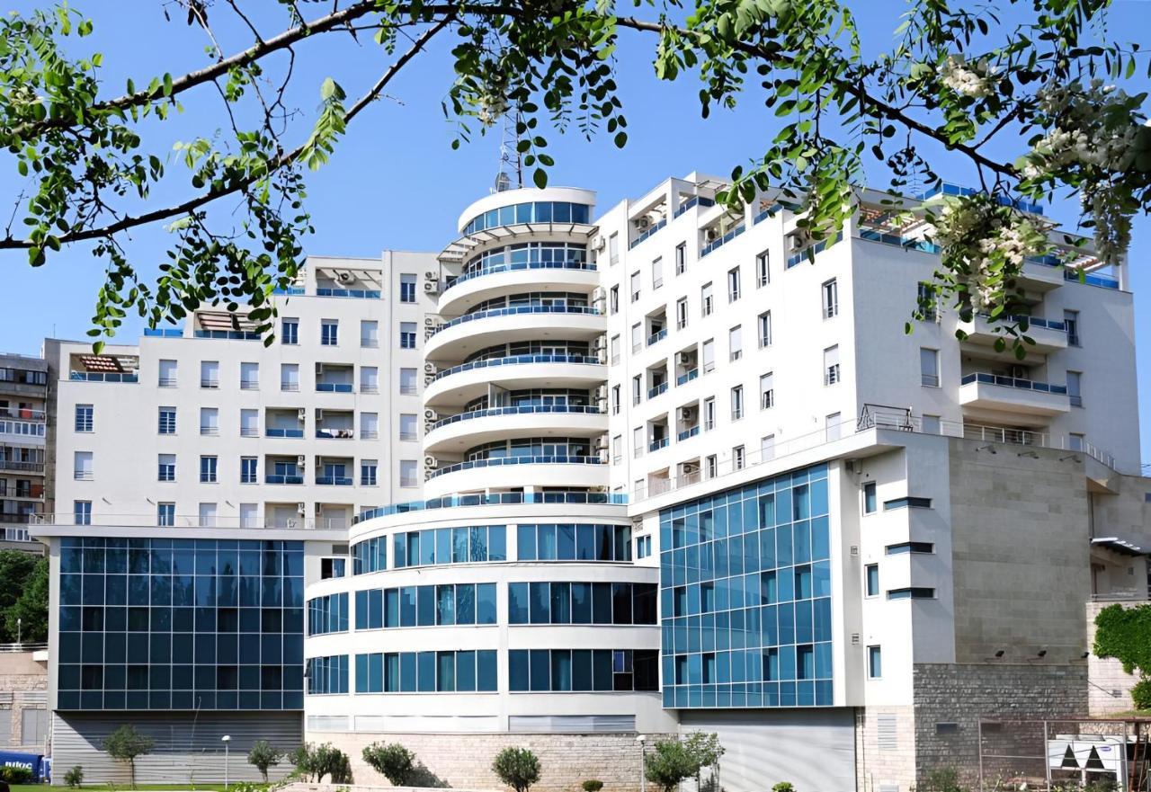 Kings Park Hotel بودغوريتْسا المظهر الخارجي الصورة