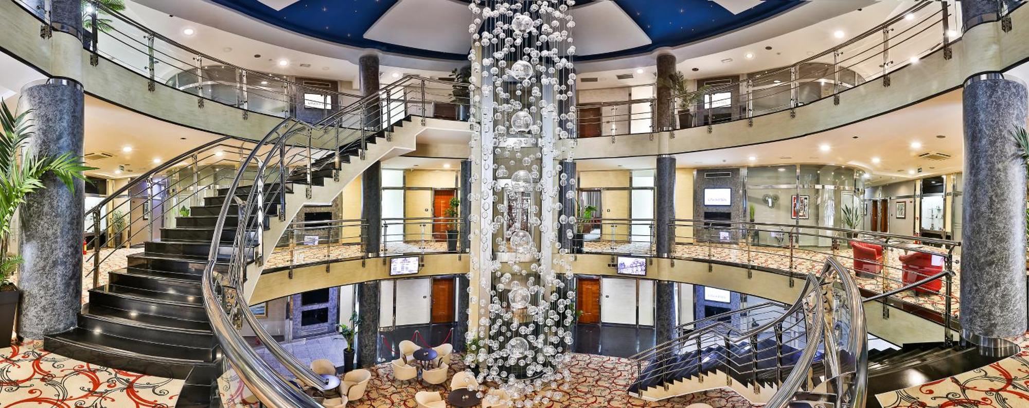 Kings Park Hotel بودغوريتْسا المظهر الخارجي الصورة