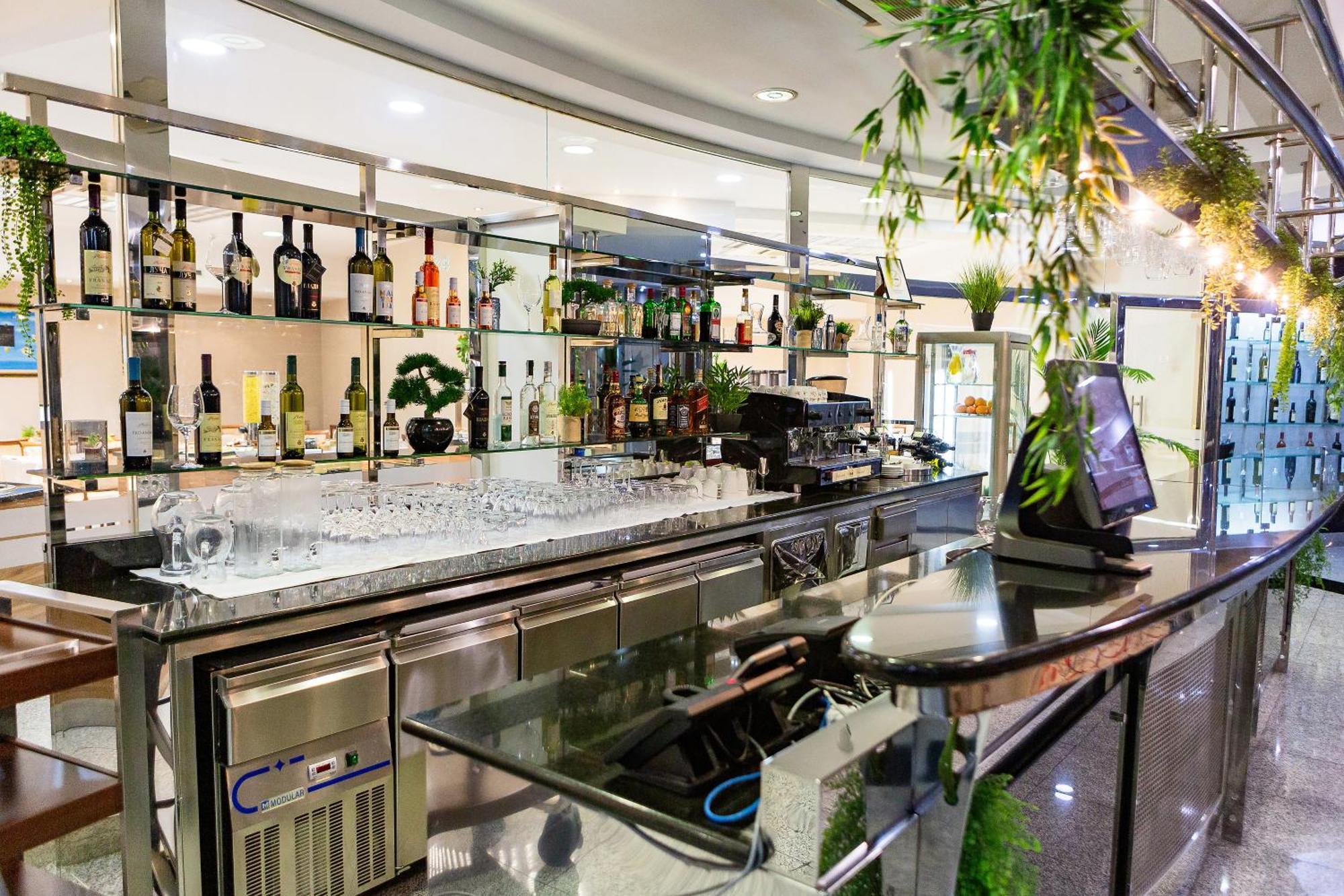 Kings Park Hotel بودغوريتْسا المظهر الخارجي الصورة