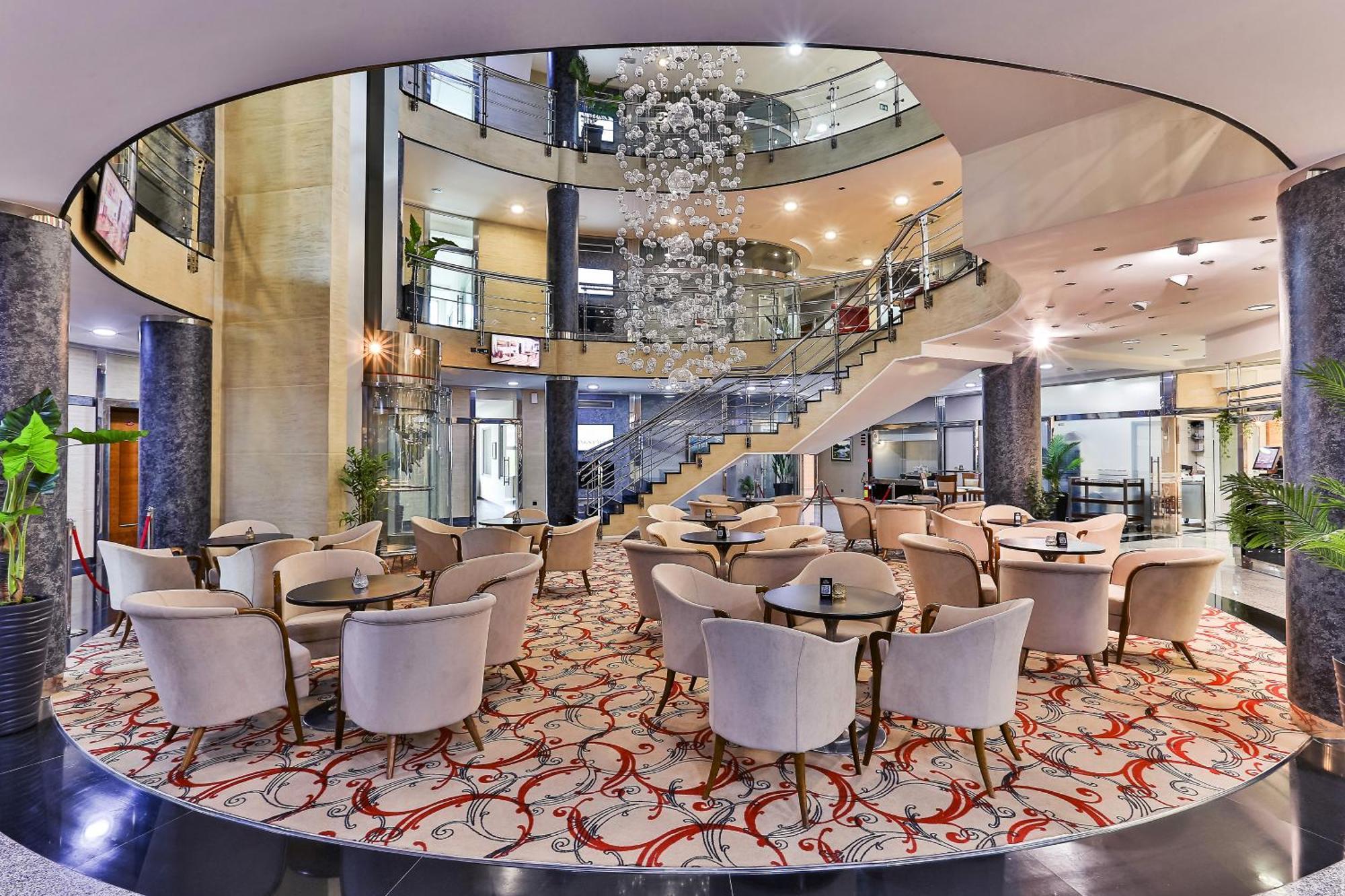 Kings Park Hotel بودغوريتْسا المظهر الخارجي الصورة